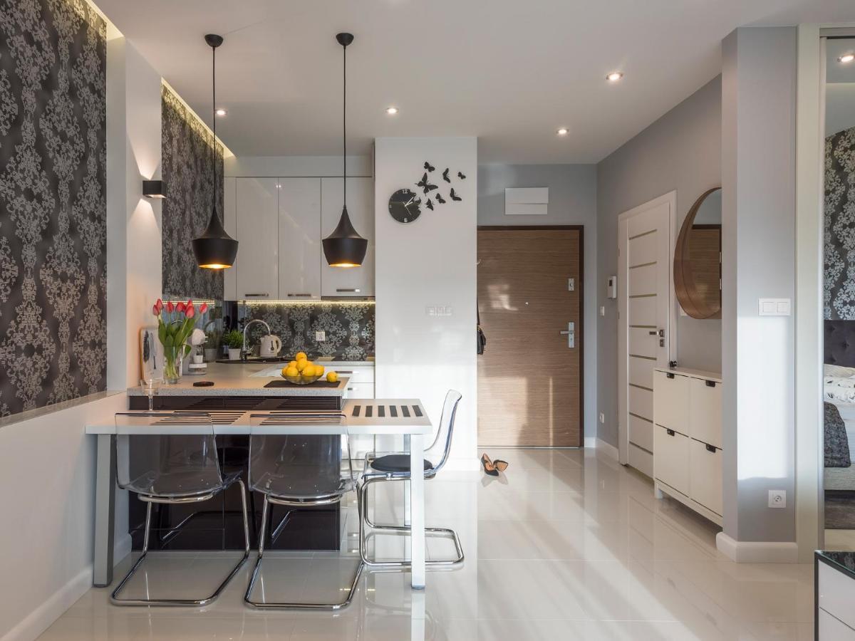 Black Pearl Apartment Krasków Εξωτερικό φωτογραφία