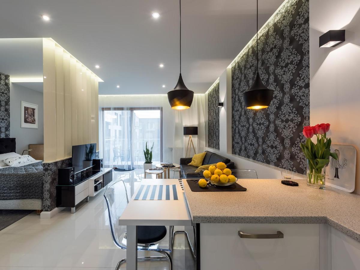 Black Pearl Apartment Krasków Εξωτερικό φωτογραφία