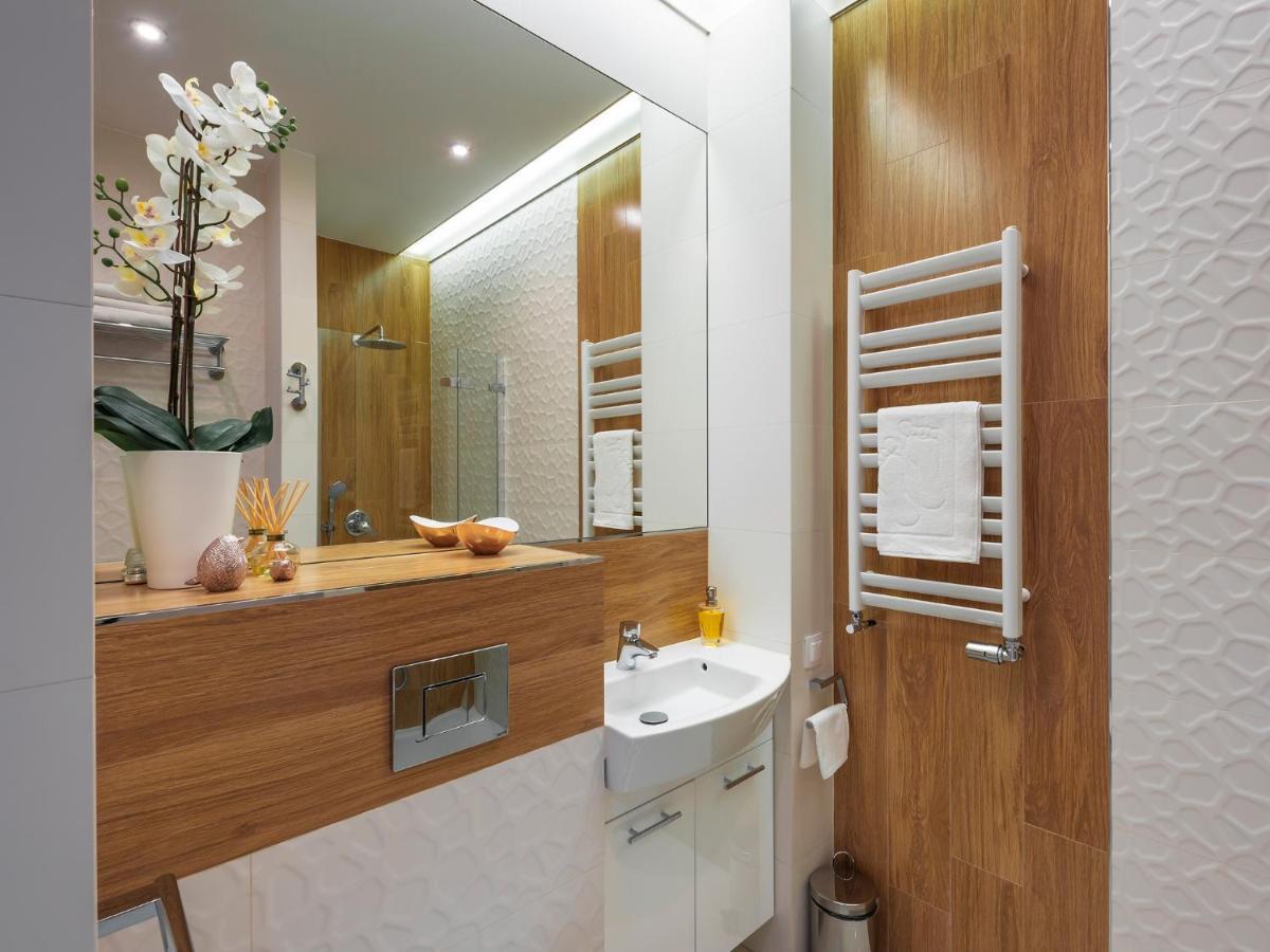 Black Pearl Apartment Krasków Εξωτερικό φωτογραφία