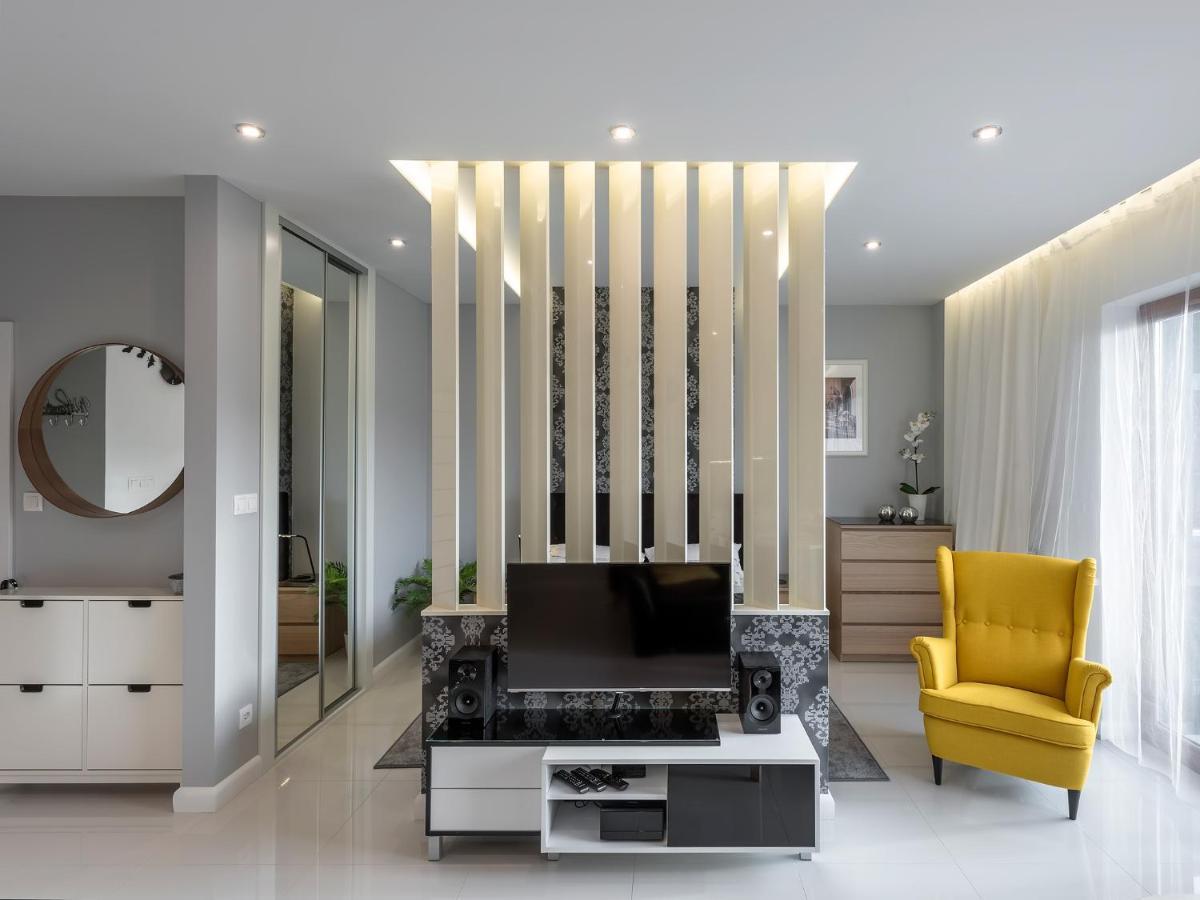 Black Pearl Apartment Krasków Εξωτερικό φωτογραφία